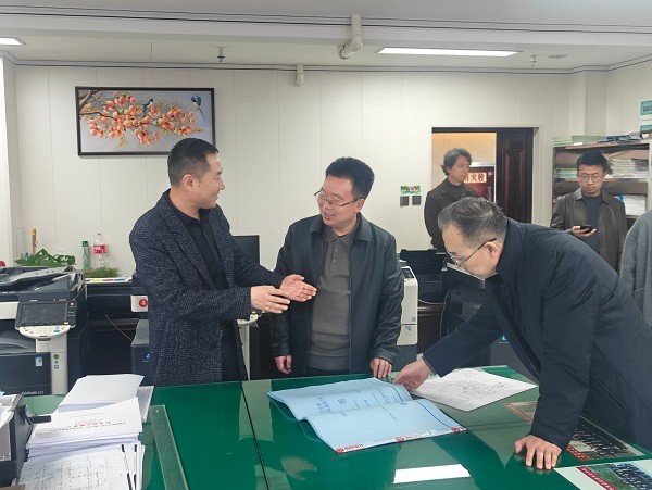 慶陽市總工會領(lǐng)導(dǎo)蒞臨信合與恒達公司參觀指導(dǎo)