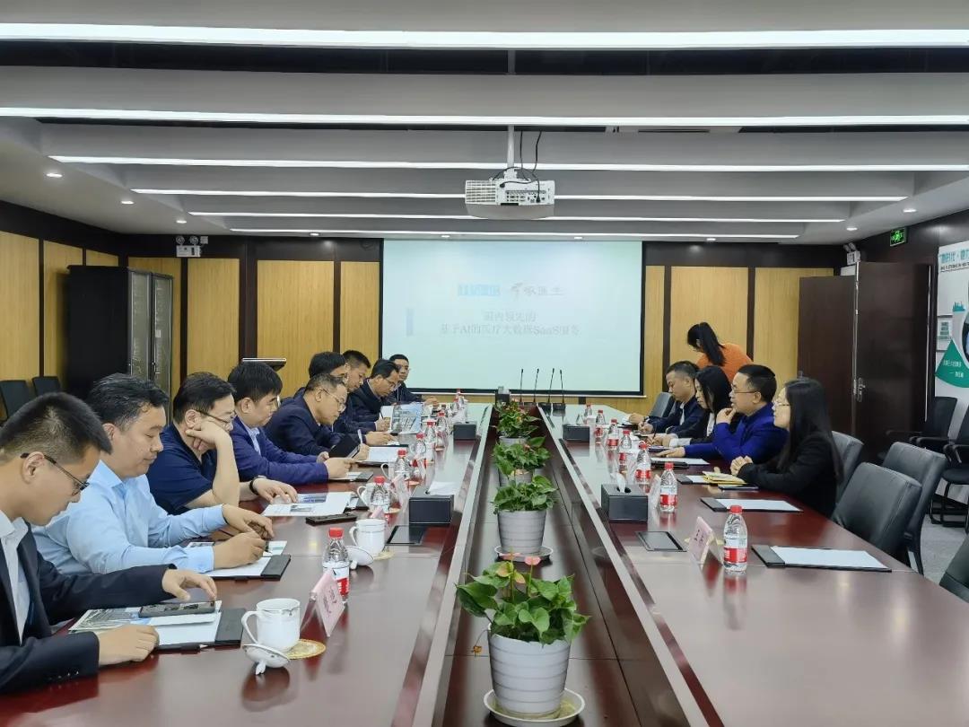 河南省鄭東新區(qū)黨工委副書記、管委會主任牛瑞華一行蒞臨健培科技考察調(diào)研