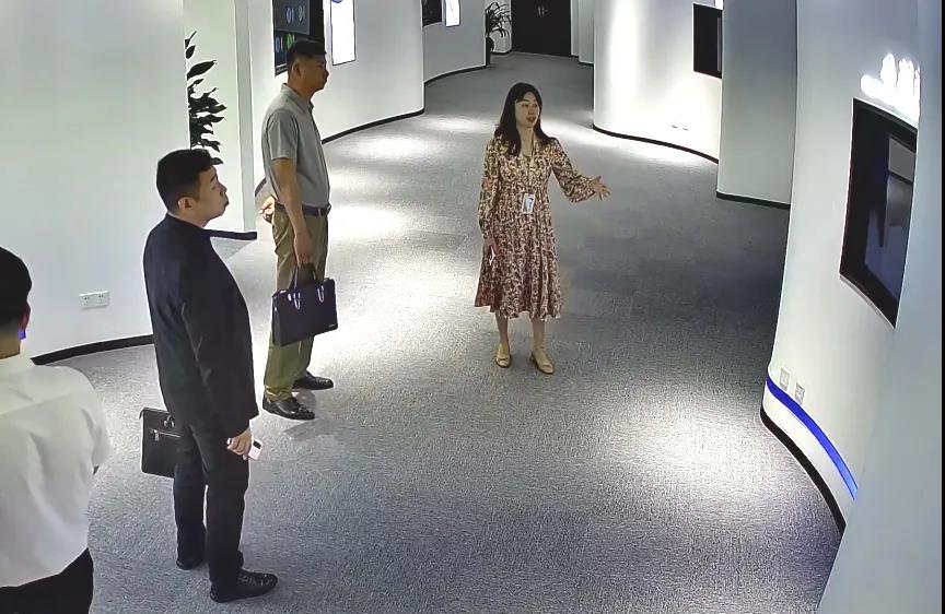 吉林省高?？萍汲晒D化促進會副秘書長付巖蒞臨健培科技考察調(diào)研