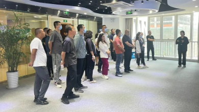 新疆阿克蘇地區(qū)發(fā)改委、工信局等領(lǐng)導(dǎo)一行蒞臨健培科技考察調(diào)研