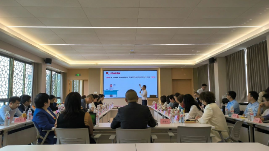 數(shù)字健康保險(xiǎn)沙龍?jiān)跒蹑?zhèn)智能醫(yī)院召開