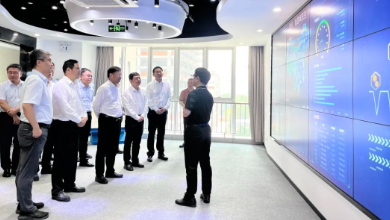 北京化工大學(xué)校長、中國工程院院士譚天偉一行蒞臨健培科技考察調(diào)研